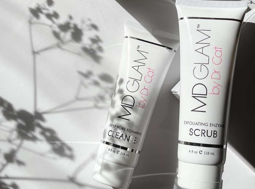 the difference between face wash and scrub - MD GLAM 